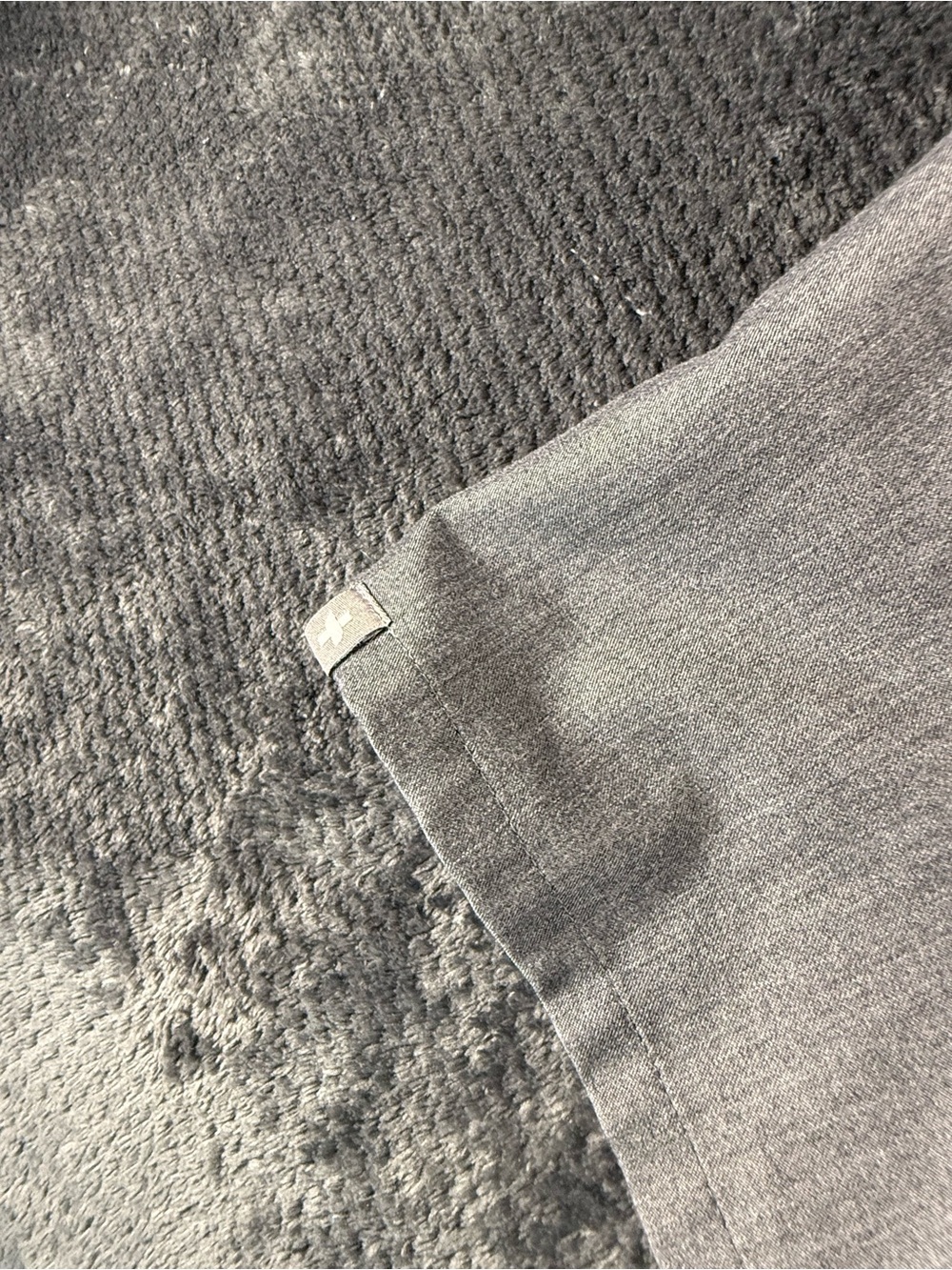 Figs scrub top - Picture 5 of 6